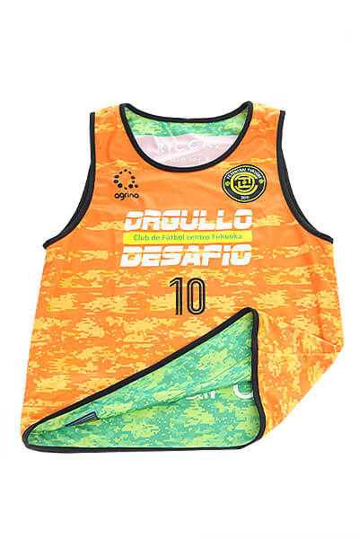 FCCF リバーシブルビブス